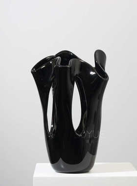 中古风经典黑色花瓣镂空黑色琉璃花瓶高端会所酒店样板间家居摆件