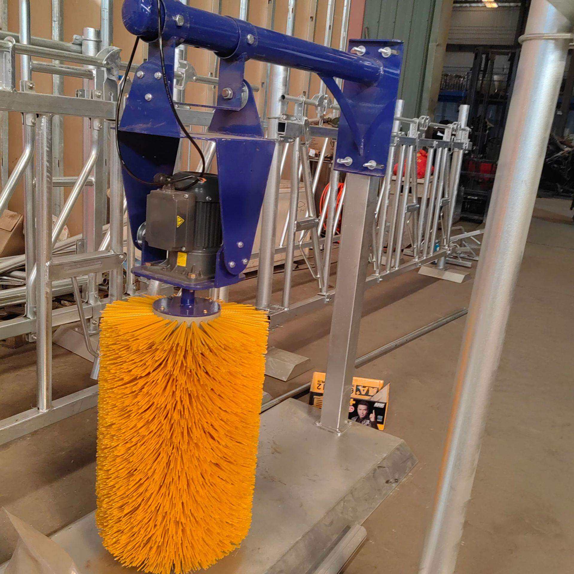 全自动感应牛体刷牛刷子止痒蹭痒按摩刷