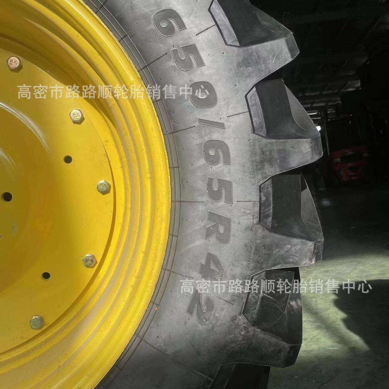 约翰迪尔6J2104雷沃2104加宽改装540/65R30 650/65R42钢丝轮胎