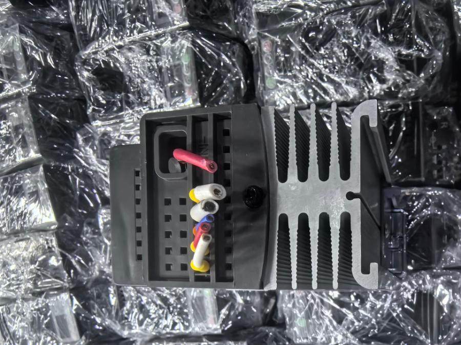 1月8日深圳处置PR0GRESS电力调整器PYC4030-015一批（合计46个）（广东深圳）网络拍卖公告