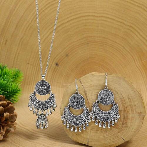 Vintage Ethnic Indian Style Round Rhinestone Earrings Bell T