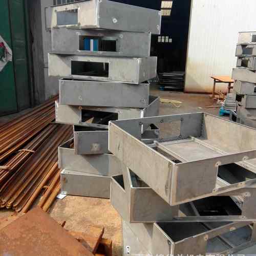 厂家直销精密钣金来样图纸制作各种机床罩壳加工生产配电箱配电柜