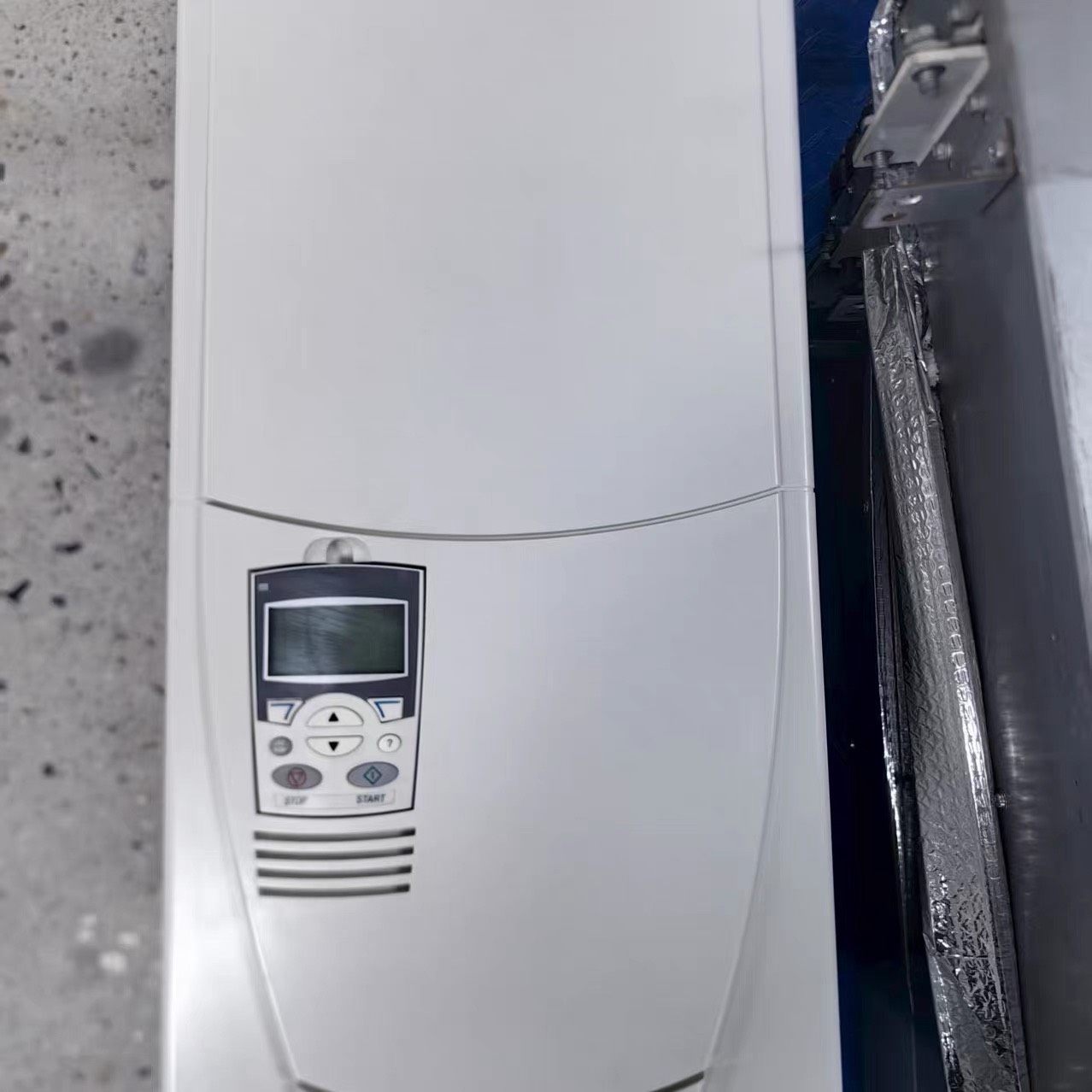 ABB直流调速器DCS800-S02-1000-05 原装现