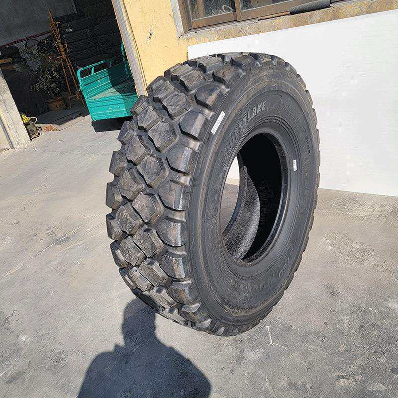 装载机17.5R25铲车E3花纹真空全钢子午线工程轮胎