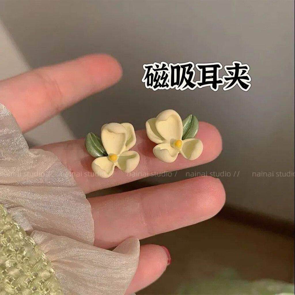 山茶花超仙蝴蝶磁吸耳夹女免打孔无耳洞栀子花套装组合玫瑰花耳饰