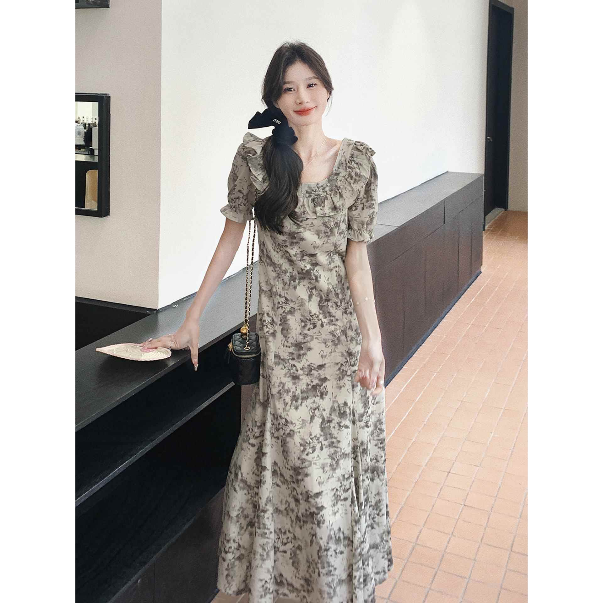 温柔风法式碎花连衣裙女夏新款茶歇桔梗显瘦御姐风艺术生长款长裙