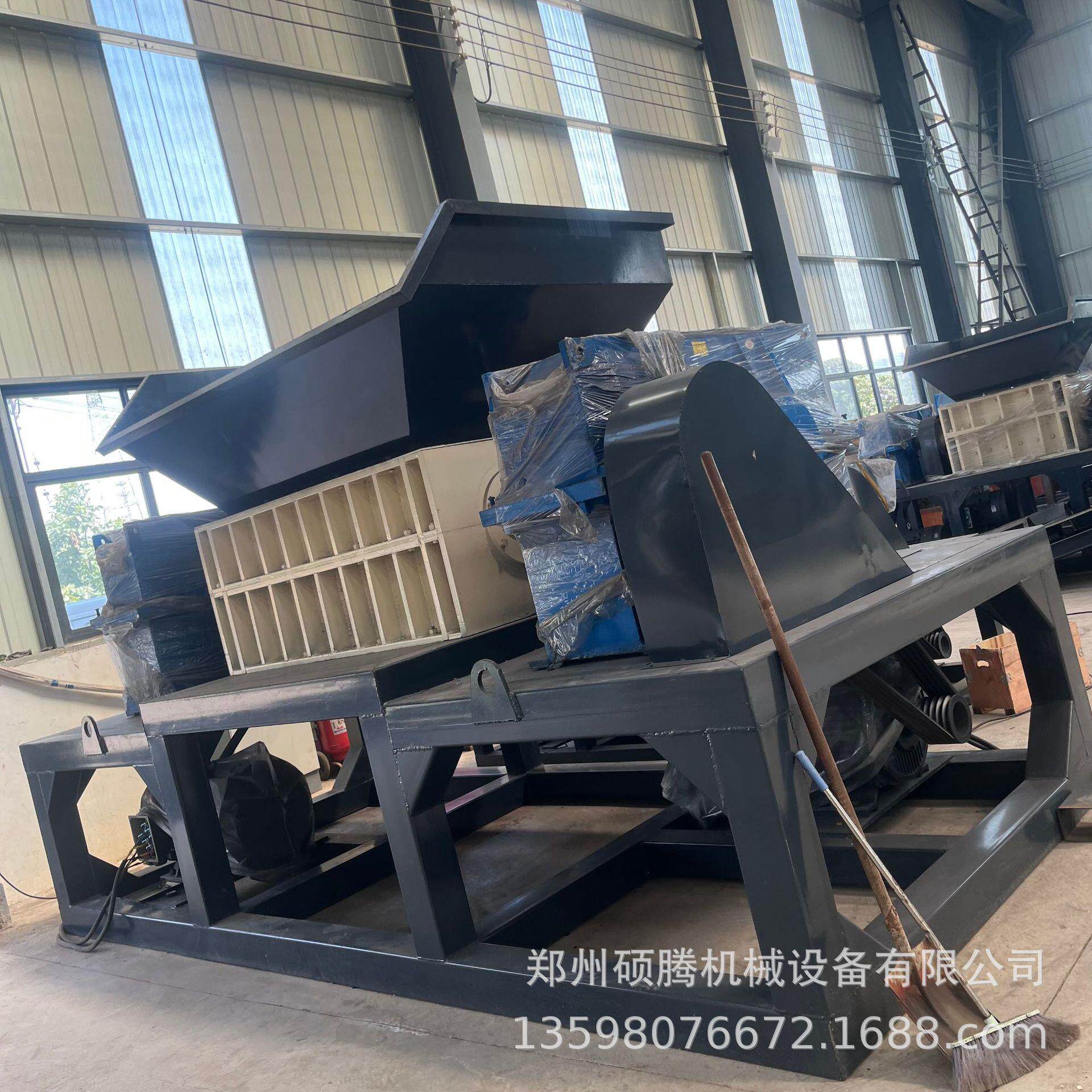 PVC人造革边角料粉碎机 拆车线 杂线ABS尼龙汽车内饰塑料撕碎机