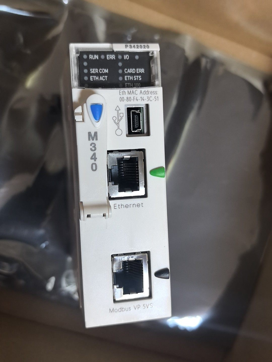 施耐德BMXP342020二手功能完好实物图