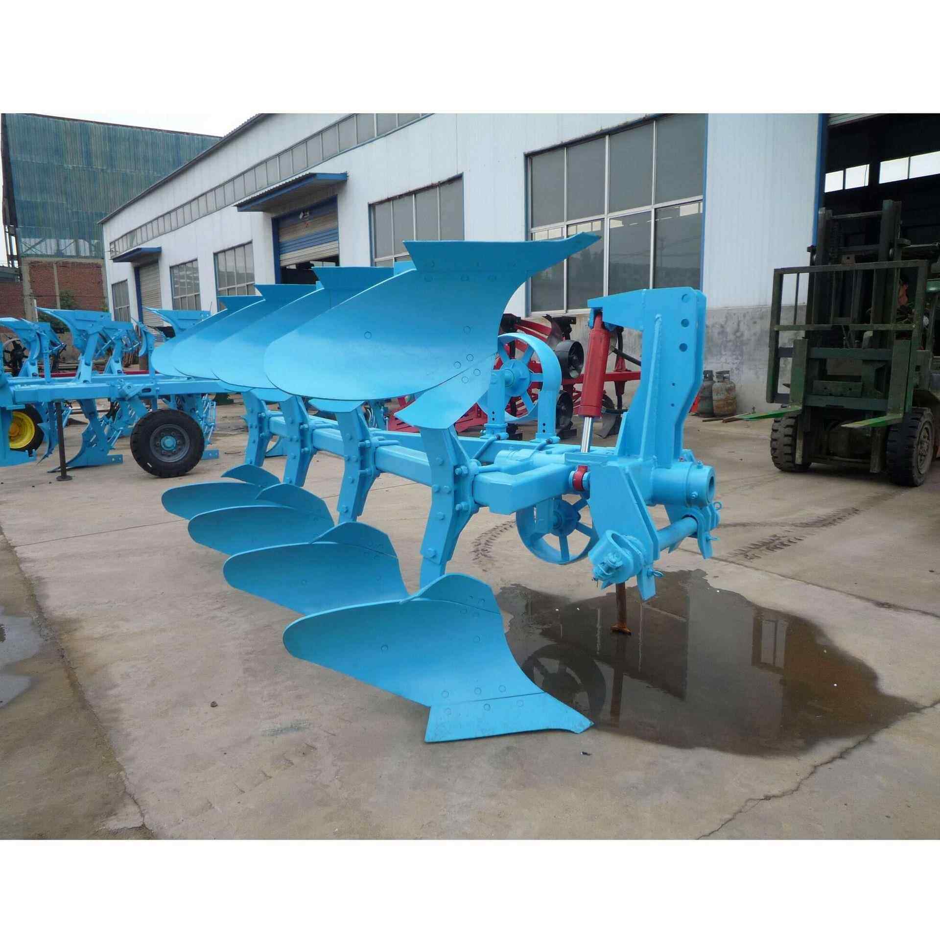 深耕犁栅条犁镜面犁农业机械铧式犁土壤耕整拖拉机后牵引铧犁