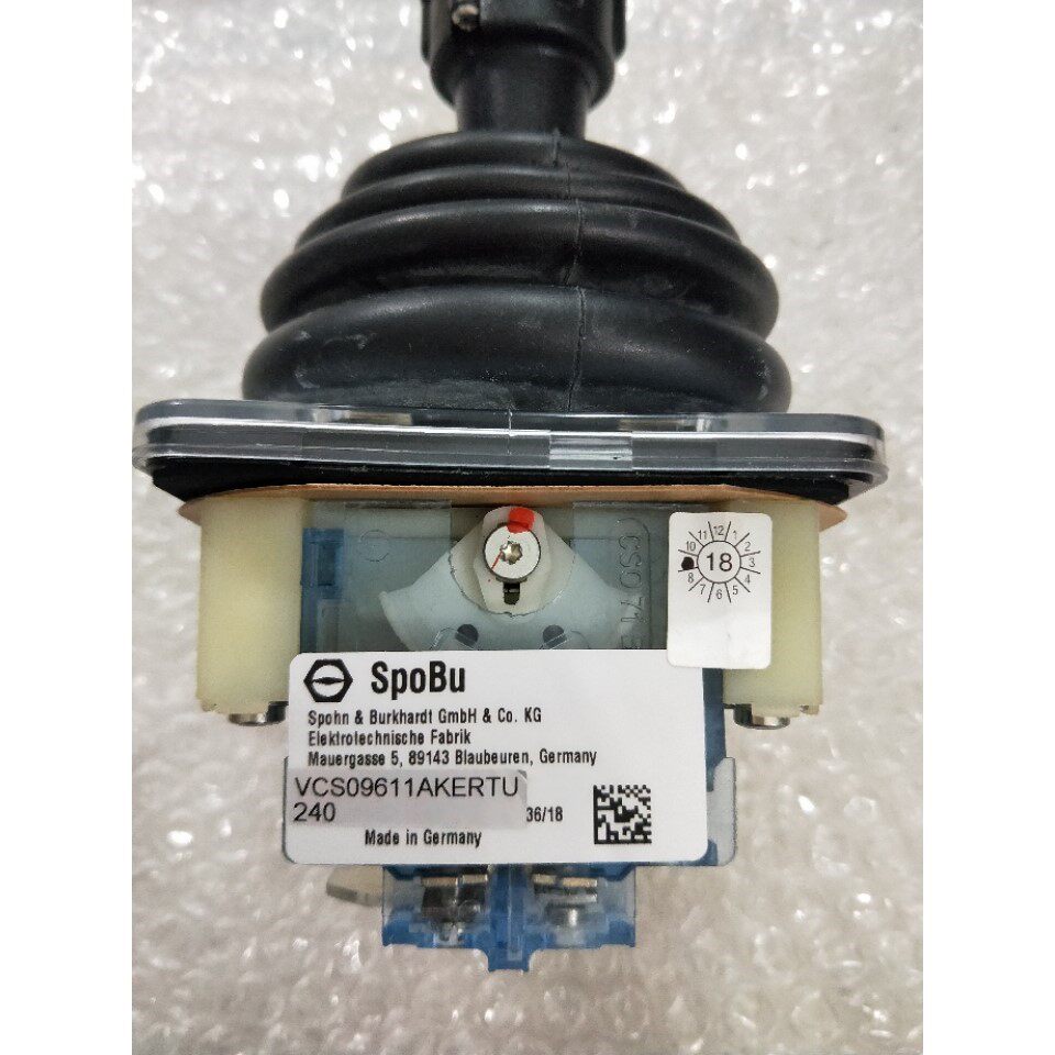 全新原装 VCS09611AKERTU240 VCS09611AKERTU