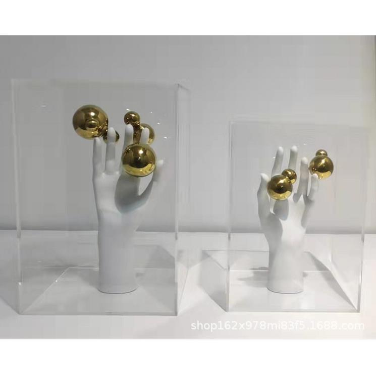 现代简约创意树脂手亚克力罩摆件样板房售楼处桌面书柜架子工艺品