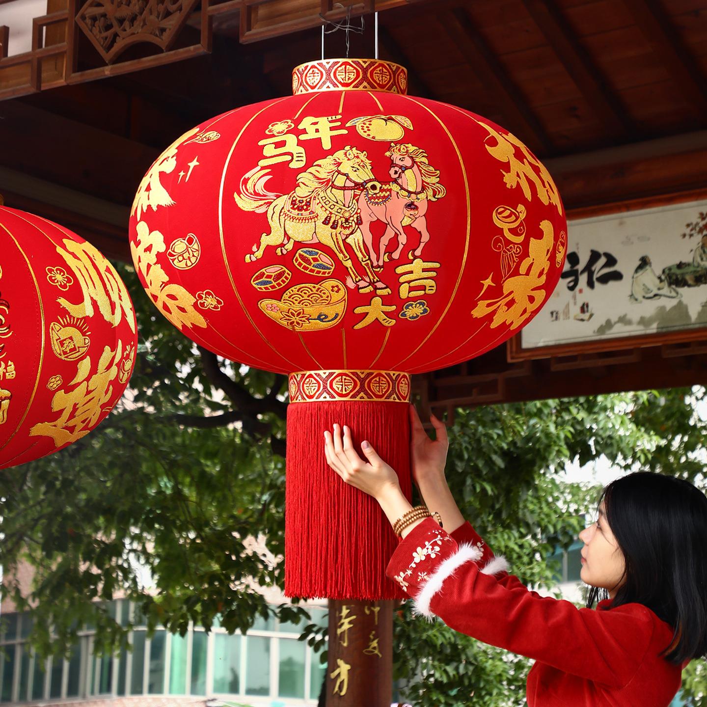 2026新年绒布大红灯笼新款春节过年挂饰大门口挂饰户外阳台装饰