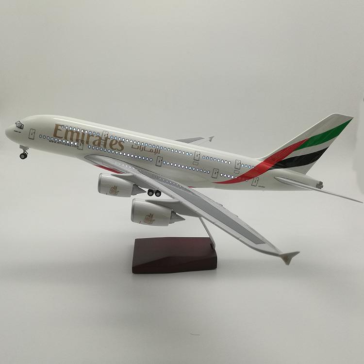 飞机模型带灯升级版带轮子带LED灯阿联酋A380泰国马航新加坡B747