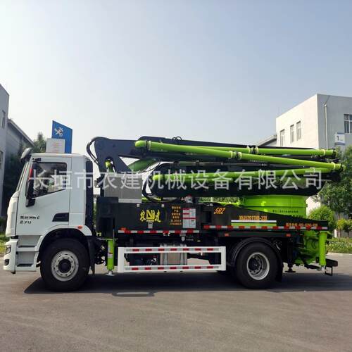 混凝土泵车圆盘搅拌机天泵一体机助力新农村建设