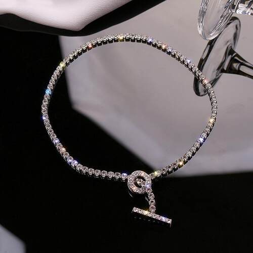 时尚优雅的魅力项炼为妇女简单闪亮的Bling