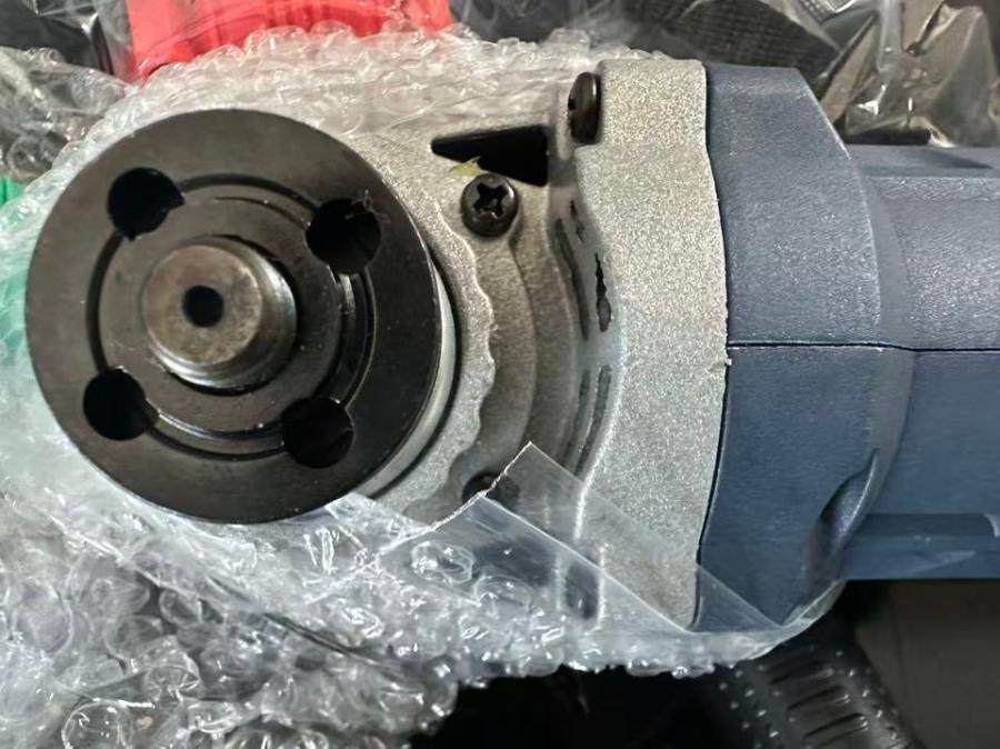 1月3日无锡【F1554】企业库房清理处置已拆封精品品牌工具套装一套（双锂电，正常使用）网络拍卖公告