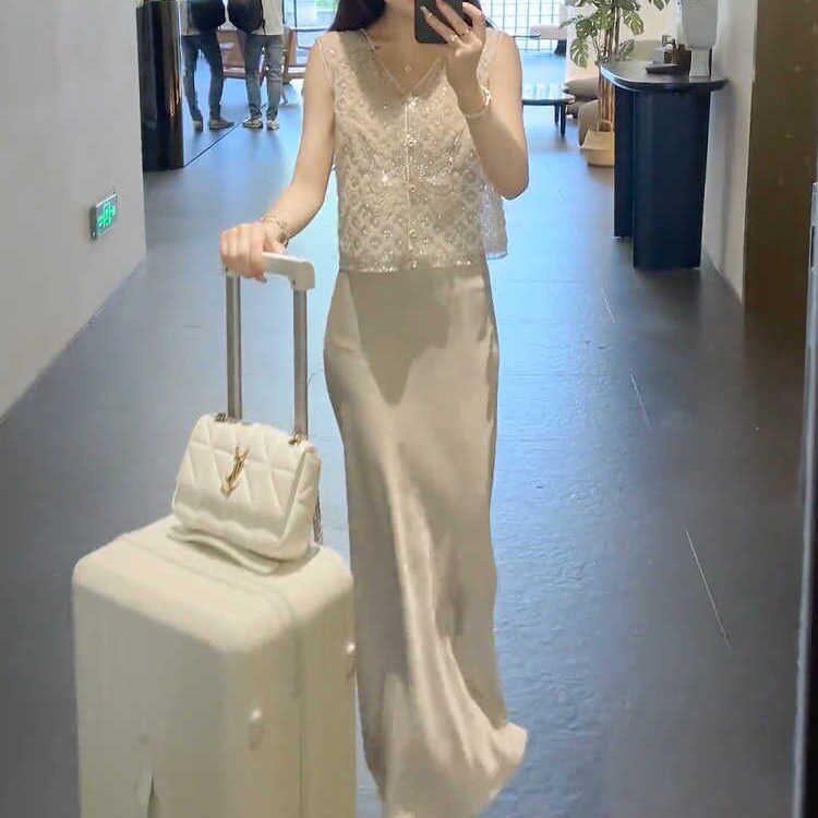 香港夏季小香风穿搭套装裙高级感网纱无袖上衣配鱼尾半身裙两件套