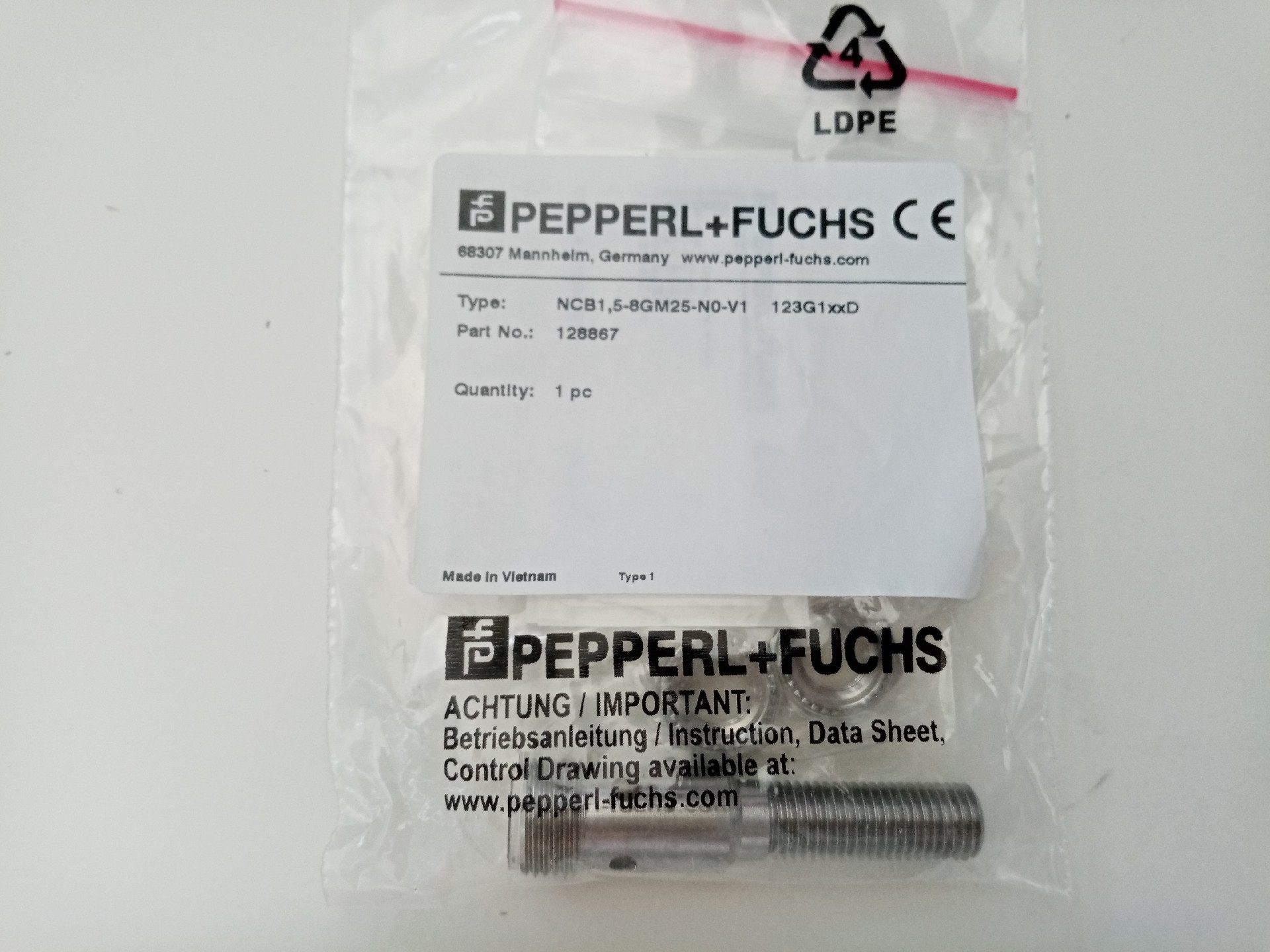 P+F倍加福接近传感器NCB1.5-8GM25-N0-V1,