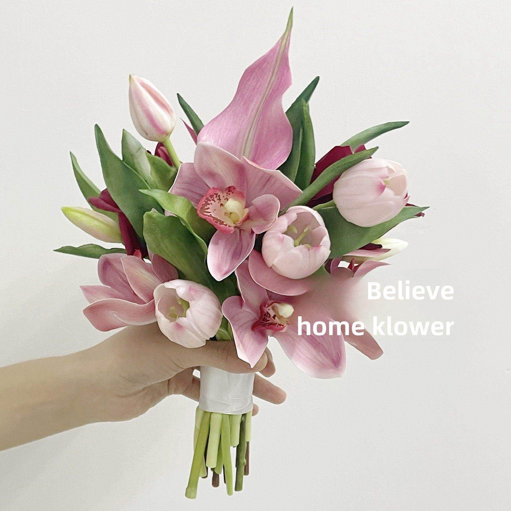 彷真手捧花白色玫瑰马蹄莲新娘结婚领证花束影楼婚纱摄影道具假花