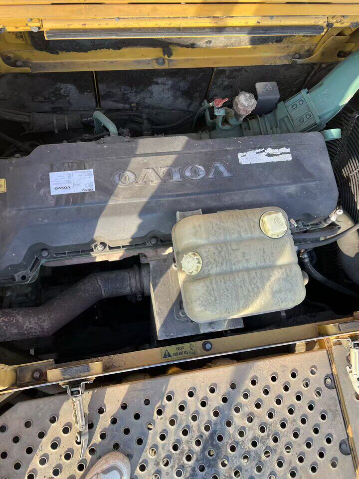 4月9日北京工程机械设备沃尔沃480挖掘机一辆网络拍卖公告