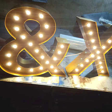 户外门头招牌大灯泡字 生锈复古led发光字 立体落地字母发光灯箱