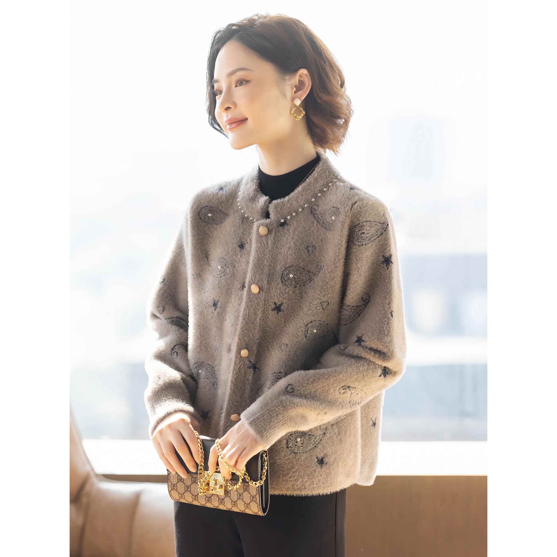 妈妈冬装外套洋气时尚水貂绒休闲中老年妇女秋冬季上衣服2025新款
