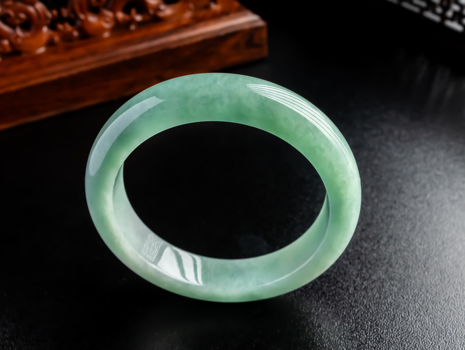 55圈口 天然真品翡翠玉镯冰满绿满色细腻气质冰透正圈手镯