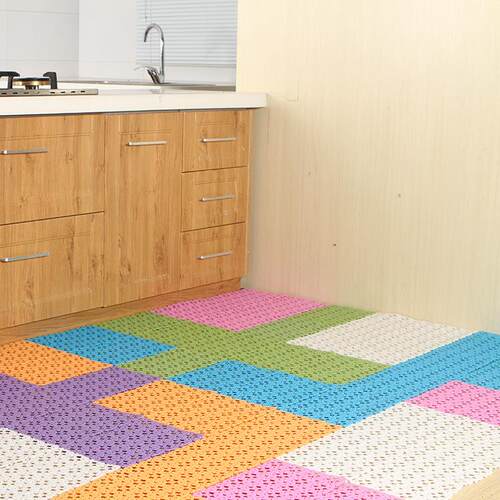 Candy-colored bathroom non-slip mat, drainable shower mat, b