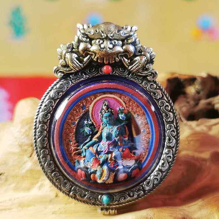 西藏矿物质彩绘擦擦佛像嘎乌盒吊坠本命佛绿度母随身小唐卡挂件