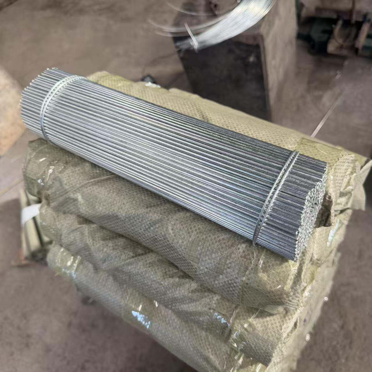 1铁丝切断镀锌丝# 铁丝镀锌铁线 调直镀 型号810号2号锌铁丝