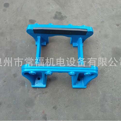 可更换耐磨片护链器护轨器旋挖配件中联ZR280底盘配件