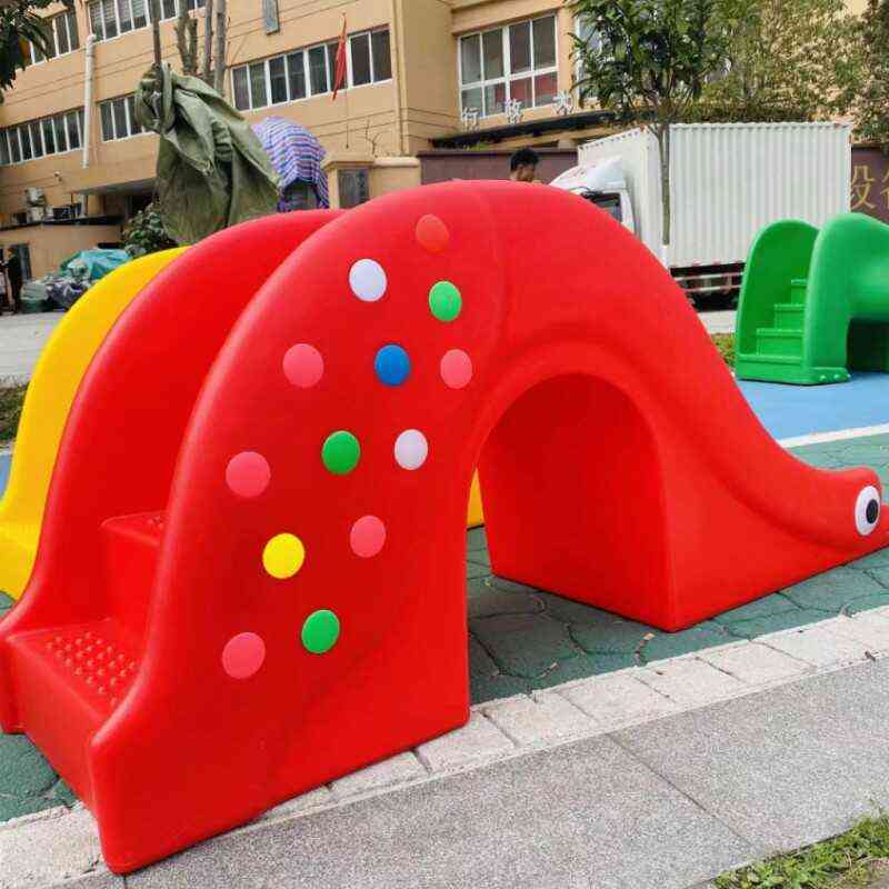 儿童乐园长颈鹿钻洞滑梯幼儿园室内外多功能小型大象滑梯游乐设备