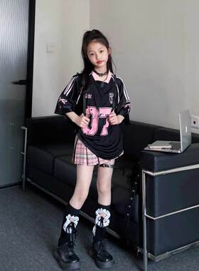 美式高街黑色短袖T恤甜酷女童夏季新款运动风球衣覆古嘻哈上衣潮