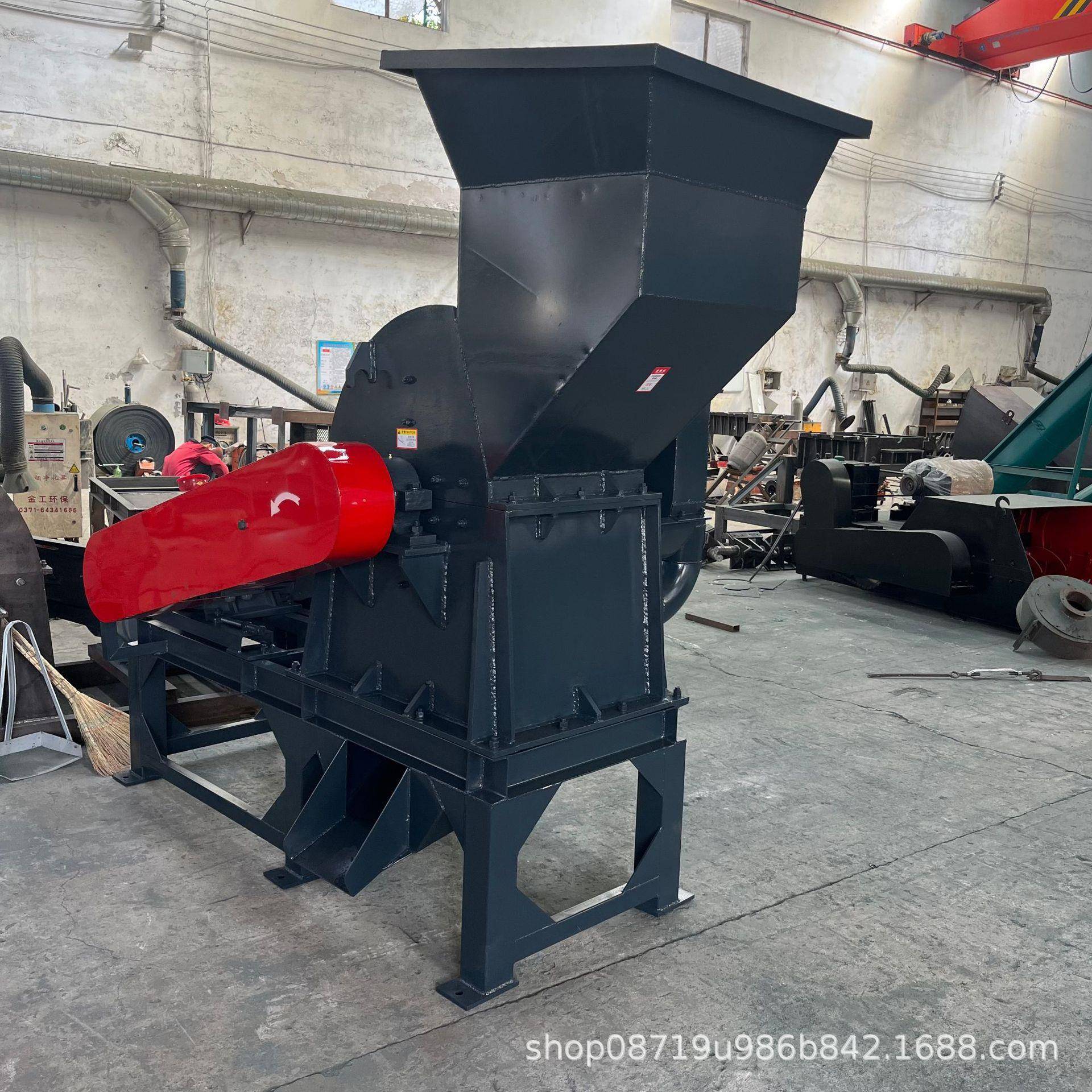 600型易拉罐粉碎机处理易拉罐、花盒等薄质金属电机30kw