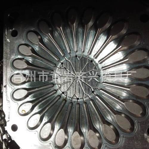 塑料模具 注塑模具厂家日用口品模具 周转箱模具垃圾桶模具