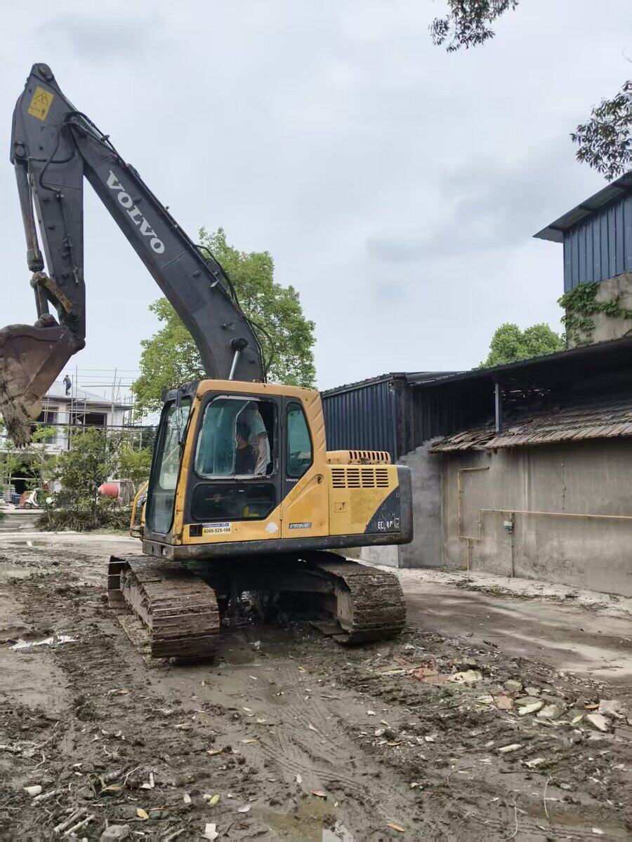 5月7日成都沃尔沃140型液压挖掘机（出价即进入倒计时）网络拍卖公告