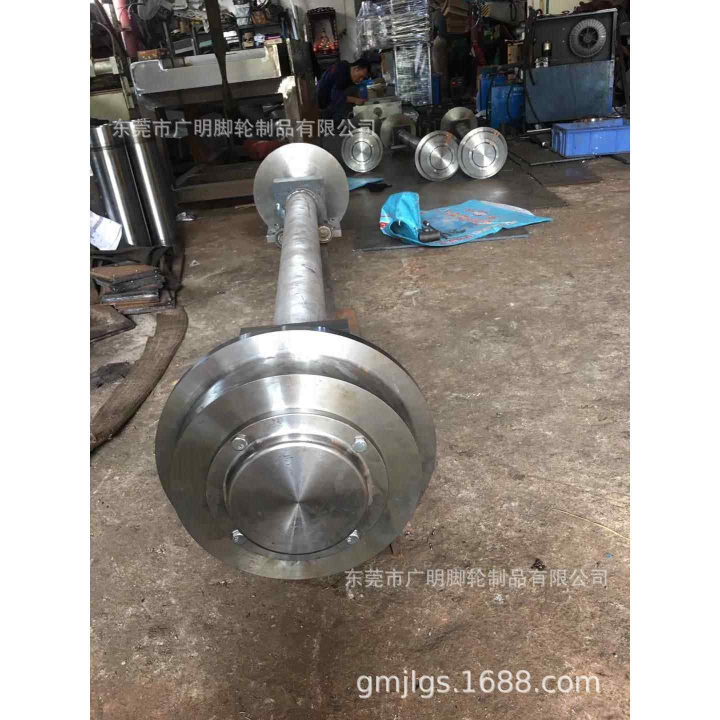 重型钢轨轨道轮铁轨铁路轨道轮槽钢轮火车轨道轮对轻轨轮