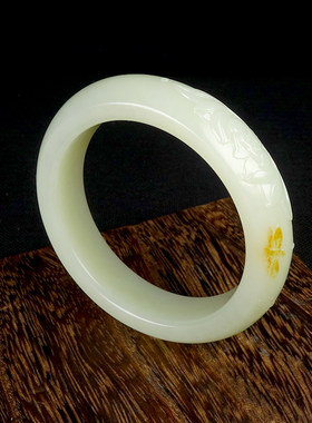 C圈口55mm收藏级新疆和田玉稀有黄玉籽料黄油皮女款手镯67.5926g