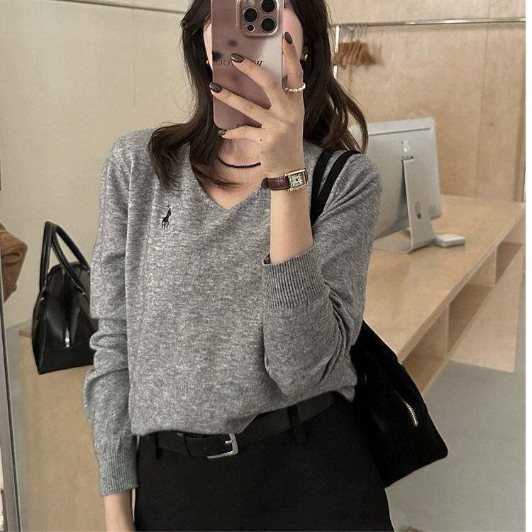 小马刺绣V领长袖针织衫女秋季韩版宽松百搭套头毛衣打底衫上衣潮
