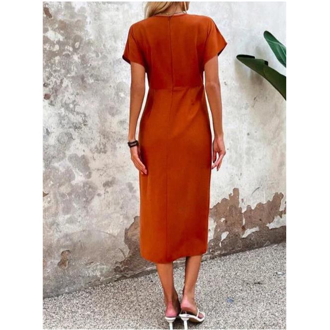 Ladies elegant and intellectual hem slit dress