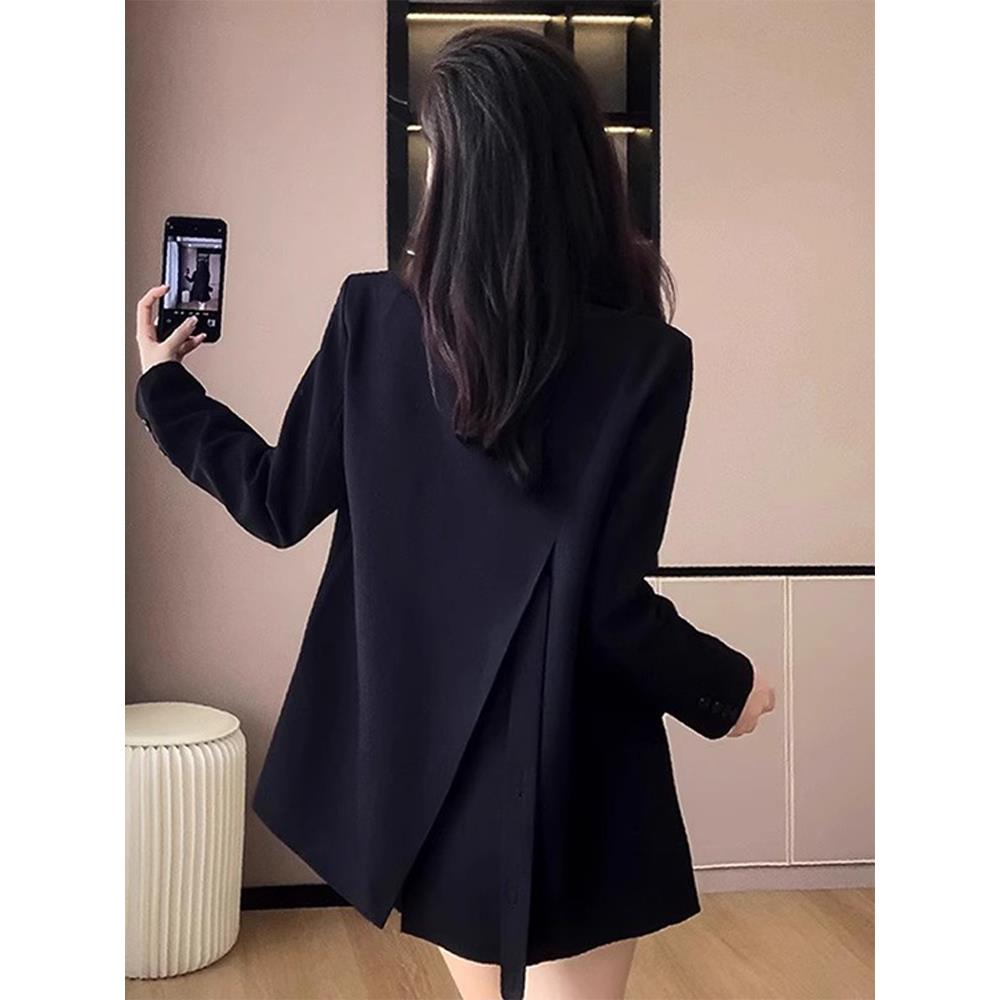 黑色西装外套女士2025春秋新款洋气百搭上衣设计感小众休闲小西服