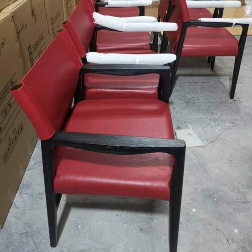 咖啡客厅蜡木休闲洽谈厅椅白现代马简约鞍皮椅简约餐厅子家用轻奢
