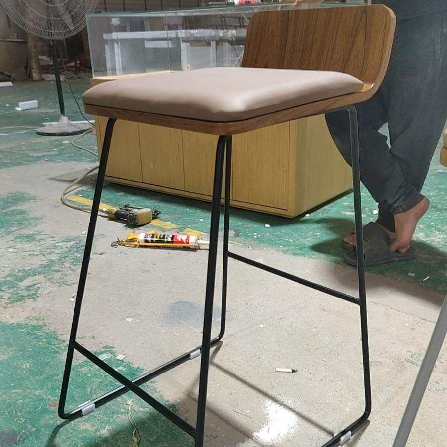 实木吧台椅 奶茶店酒吧咖啡厅休闲吧台靠窗高脚桌椅 简约皮革椅子