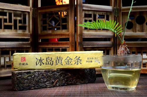 库存物资【10条】YC66 头春冰岛黄金条 云南普洱生茶 300克*10条