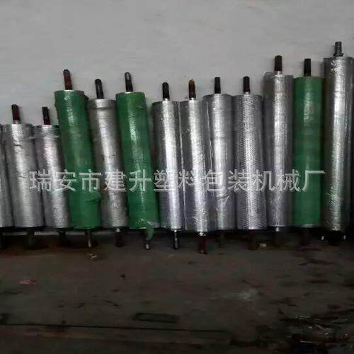 供应1.5米三层复合气泡膜机 聚乙烯双层复合气泡膜机1500mm
