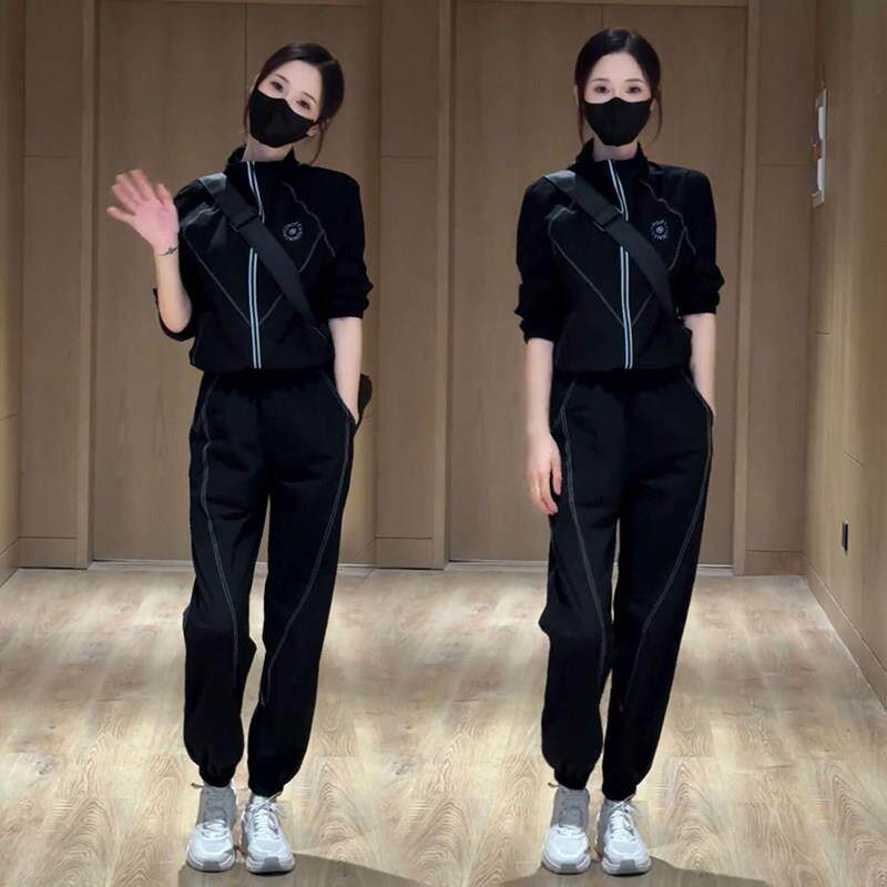 欧洲站2025年春秋新款显瘦休闲运动套装女黑色上衣束脚卫裤两件套