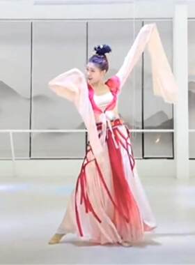 采购产品古典舞女装，节日宴会舞蹈服装，中式水袖，汉唐服装，大