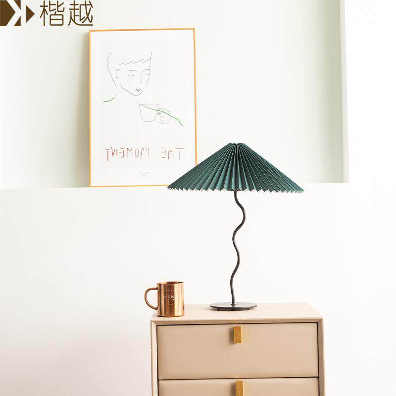 vintage台灯ins复古百褶伞韩国中古民宿咖啡厅装饰丹麦卧室床头灯