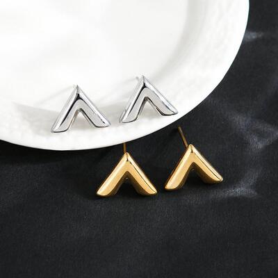 Titanium steel V-shaped earrings necklace suit fashion simpl