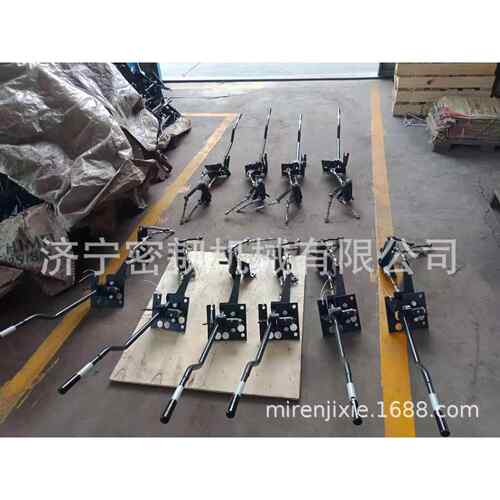 推土机全车配件SD16/SD22变速操纵杆总成23Y-25B-00000
